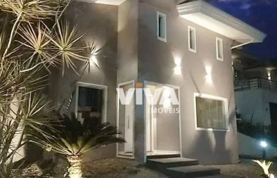 Sobrado com 3 dormitórios para alugar, 200 m² por r$ 14.035,00/mês - dom bosco - itajaí/sc