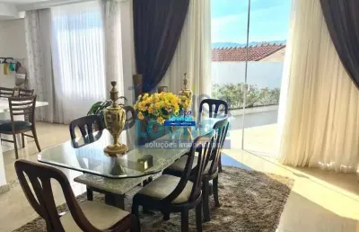 Magnífica casa na agronômica com 4 suítes - agr4c2681