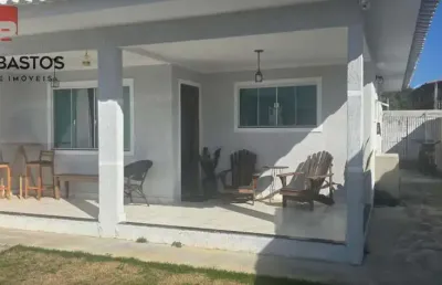 Casa para venda em araruama, coqueiral, 2 dormitórios, 1 suíte, 2 banheiros, 1 vaga