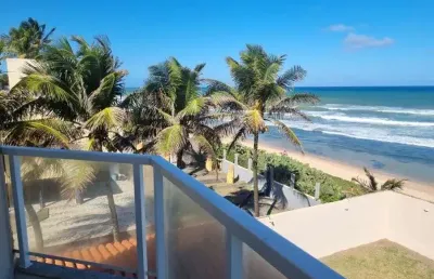 Casa em condomínio fechado com 3 quartos à venda na rua walter da silva maia, 1, ipitanga, lauro de freitas por r$ 690.000