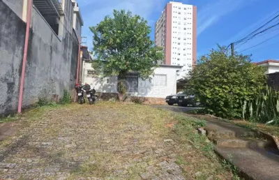 Terreno à venda bairro vila gumercindo, possui 4 casas indepentendes construídas