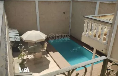 Sobrado à venda com 3 dormitórios, piscina e 3 vagas em mirandópolis