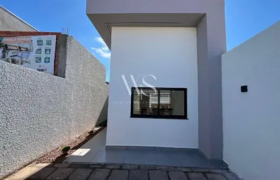 Casa com 2 quartos à venda na odila venturin crespi, 102, esmeralda, cascavel por r$ 340.000
