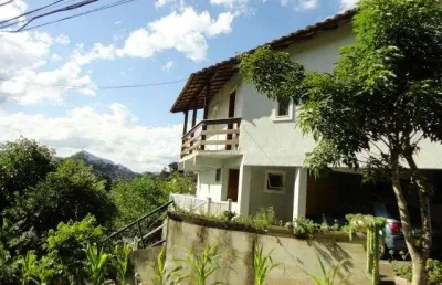 Casa com 2 dormitórios à venda, 106 m² por r$ 595.000,00 - tijuca - teresópolis/rj