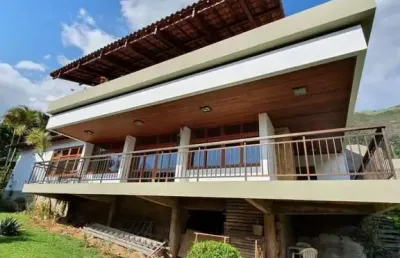 Casa com 4 dormitórios à venda, 326 m² por r$ 1.260.000,00 - araras - teresópolis/rj