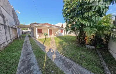 Casa com 3 quartos à venda na Avenida Guarapuava, 1713, Caiobá, Matinhos