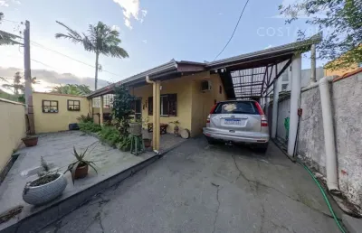 Casa com 2 quartos à venda na Rua Antonina, 340, Caiobá, Matinhos