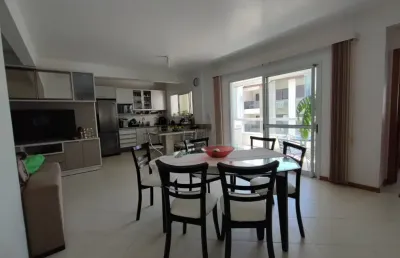 Lar perfeito para sua família, a apenas 450 metros da praia!