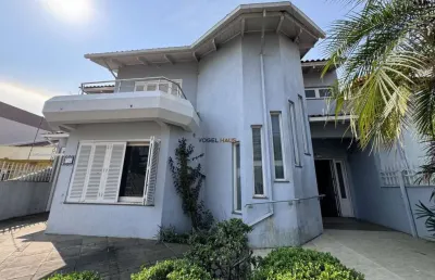Casa sobrado de alto padrão no bairro jardim do lago