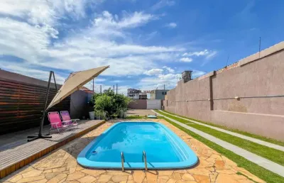 Casa com piscina e pátio amplo em canoas - niterói | venda | 132m²