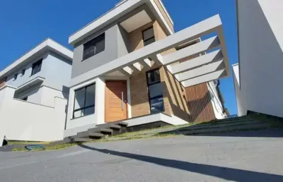 Casa com 4 quartos à venda na avenida itamarati, 25, rio tavares, florianópolis por r$ 1.790.000