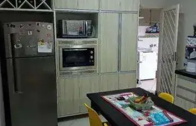 Casa com 3 quartos à venda no Jardim Rodolfo, São José dos Campos 