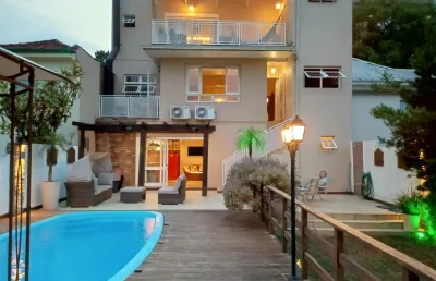 Casa mobiliada 5 vagas, 400m2 próxima a carlos gomes