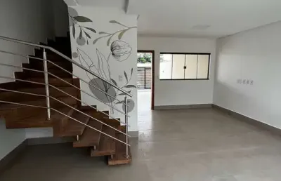 Sobrado 3 quartos - parque hayala sobrado com 3 quarto(s) e 3 banheiro(s) à venda, 120 por r$ 550.000 no setor parque hayala in11060