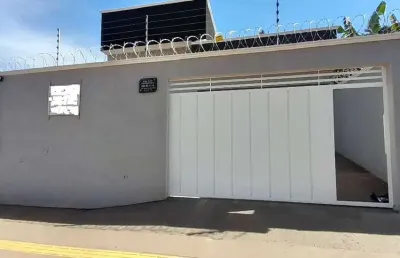 Casa  com 3 quartos, 1 suíte à venda , 137 m² casa de rua com 3 quarto(s) e 2 banheiro(s) à venda, 137 por r$ 680.000 no setor jardim alto paraiso ad13751