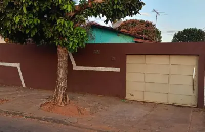 Vendo casa 3 suítes com piscina. casa de rua com 3 quarto(s) e 2 banheiro(s) à venda, 180 por r$ 450.000 no setor cidade vera cruz ta14224
