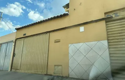 Casa a venda no setor santa helena 3 quartos sendo 1 suíte e área comercial na frente casa de rua com 3 quarto(s) e 2 banheiro(s) à venda, 360 por r$ 500.000 no setor vila santa helena ad15430