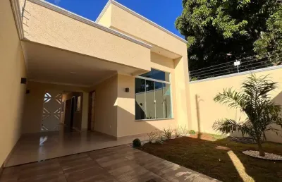 Casa em senador canedo casa de rua com 3 quarto(s) e 2 banheiro(s) à venda, 94 por r$ 420.000 no setor setor das industrias vn17620