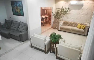 Lindo sobrado em condomínio st castelo branco casa em condomínio com 3 quarto(s) e 3 banheiro(s) à venda, 165 por r$ 1.300.000 no setor setor castelo branco ad18152