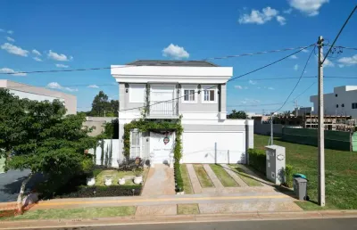 Sobrado estilo neoclássico, terras alpha 2, 5 suítes plenas, 1 master casa em condomínio com 5 quarto(s) e 6 banheiro(s) à venda, 278 por r$ 2.900.000 no setor terras alpha residencial 2 in19422