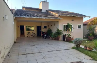 Casa em avenida comercial no jardim mariliza casa de rua com 4 quarto(s) e 4 banheiro(s) à venda, 236 por r$ 870.000 no setor jardim mariliza st23282