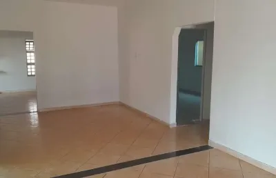 Casa goianira casa de rua com 4 quarto(s) e 3 banheiro(s) à venda, 310 por r$ 700.000 no setor vila verdes mares ad23833