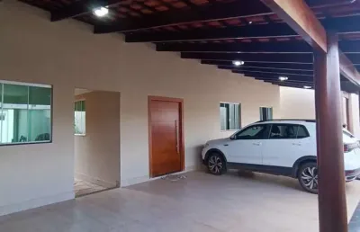 Vendo casa de 3 quartos sozinha no lote, com piscina no vila brasília casa de rua com 3 quarto(s) e 2 banheiro(s) à venda, 223 por r$ 850.000 no setor parque real de goiânia vn24030