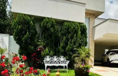 Casa térrea jardins lisboa mobilhada três suites casa em condomínio com 3 quarto(s) e 5 banheiro(s) à venda, 200 por r$ 2.000.000 no setor jardins lisboa vn24093