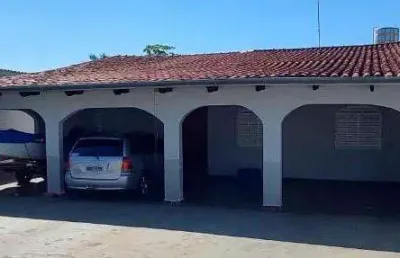 Casa no jardim américa em ótima localização! casa de rua com 4 quarto(s) e 3 banheiro(s) à venda, 240 por r$ 700.000 no setor jardim américa fl24679
