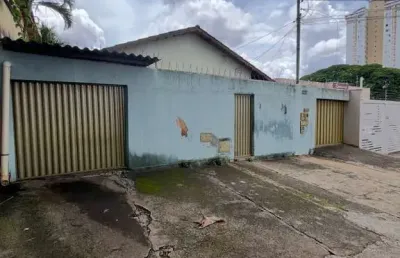 Casa no setor leste universitario casa de rua com 7 quarto(s) e 2 banheiro(s) à venda, 150 por r$ 980.000 no setor setor leste universitário ad25048