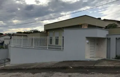 Casa na cidade de goiás casa de rua com 3 quarto(s) e 3 banheiro(s) à venda, 177.55 por r$ 750.000 no setor vila agnelo in26092