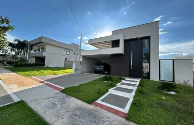 Casa térrea de 3 suítes plenas , montada em armários com piscina aquecida no parqville pinheiros casa em condomínio com 3 quarto(s) e 5 banheiro(s) à venda, 145 por r$ 1.450.000 no setor parqville pin