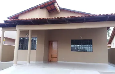 Casa de rua casa de rua com 3 quarto(s) e 2 banheiro(s) à venda, 150 por r$ 550.000 no setor estância itanhangá ad27602