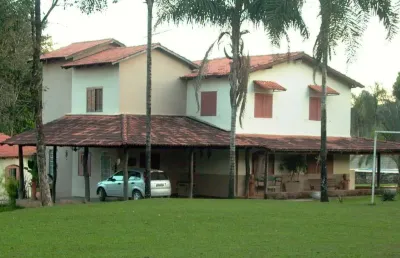 Casa em chácara - 9.000m² (setor buriti sereno) chácara à venda, 9000 por r$ 2.300.000 ad28144
