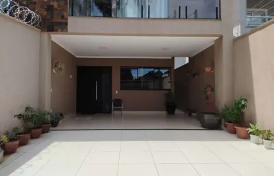 Sobrado no setor jaó sobrado com 4 quarto(s) e 6 banheiro(s) à venda, 262 por r$ 950.000 no setor setor jaó ad28245