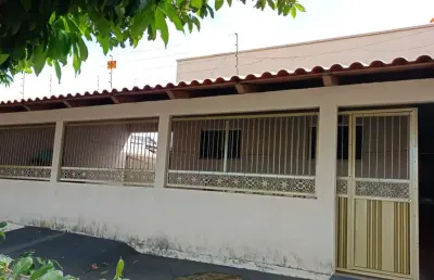 Casa setor capuava goiania casa de rua com 4 quarto(s) e 2 banheiro(s) à venda, 229 por r$ 650.000 no setor capuava ad28852