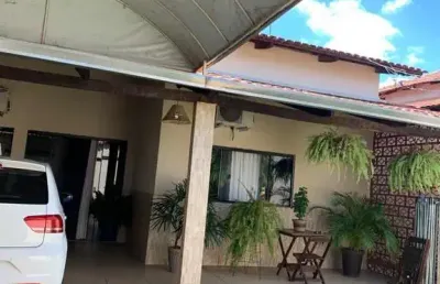 Casa dos sonhos a venda com 300m², 4 quartos e 5 vagas casa de rua com 4 quarto(s) e 3 banheiro(s) à venda, 190 por r$ 700.000 no setor residencial vereda dos buritis ad28948