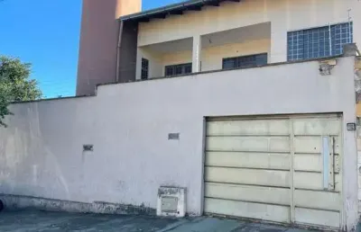Casa sobrado 5 quartos sendo 2 suítes  casa de rua com 5 quarto(s) e 4 banheiro(s) à venda, 360 por r$ 490.000 no setor vila boa in29538