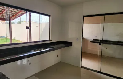 Casa 2 quartos porcelanato churrasqueira  casa de rua com 2 quarto(s) e 2 banheiro(s) à venda, 98 por r$ 323.900 no setor vila oliveira in29508