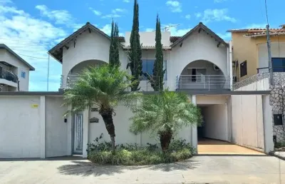Sobrado de 4 suítes no setor vila rosa sobrado com 4 quarto(s) e 5 banheiro(s) à venda, 350 por r$ 1.250.000 no setor vila rosa in28854
