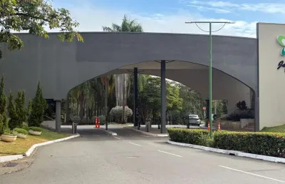 Sobrado jardins madri - 4 suítes - mobiliada - só 2.400.000,00 casa em condomínio com 4 quarto(s) e 5 banheiro(s) à venda, 228 por r$ 2.400.000 no setor jardins madri st30752