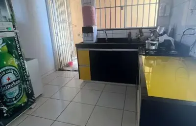 Vende se casa 2q 1 suíte casa de rua com 2 quarto(s) e 2 banheiro(s) à venda, 64 por r$ 240.000 no setor residencial santa fé ta30680