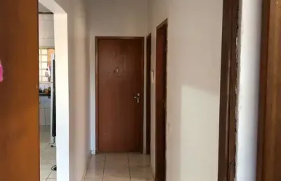 Casa térrea senador canedo casa de rua com 3 quarto(s) e 2 banheiro(s) à venda, 200 por r$ 235.000 no setor bairro das industrias ad30940
