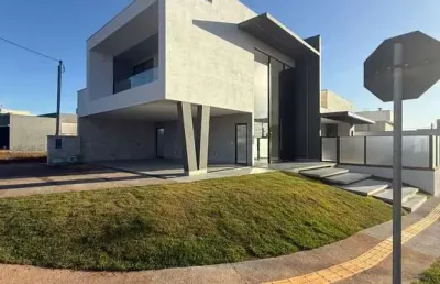 Sobrado jardins capri 3 suítes superior - quarto ou escritório no térreo  casa em condomínio com 3 quarto(s) e 4 banheiro(s) à venda, 260 por r$ 1.980.000 no setor residencial marília au31207