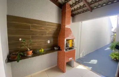 Casa térrea no 2 quartos e 1 edícula com banheiro no jardim atlântico (3 quartos) casa de rua com 3 quarto(s) e 2 banheiro(s) à venda, 140 por r$ 590.000 no setor jardim atlântico ad31731