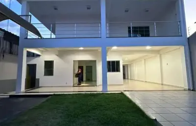 Parque das amendoeiras sobrado com 4 quarto(s) e 4 banheiro(s) à venda, 300 por r$ 1.700.000 no setor parque das amendoeiras ax16345