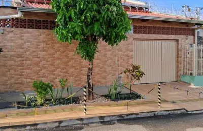 Vende-se um casa casa de rua com 1 quarto(s) e 2 banheiro(s) à venda, 128.5 por r$ 335.000 no setor residencial santa edwiges vn30909