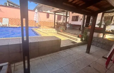 Casa de madeira setor jao com piscina lote grande área de lazer  casa de rua com 3 quarto(s) e 2 banheiro(s) à venda, 300 por r$ 790.000 no setor setor jao st31795