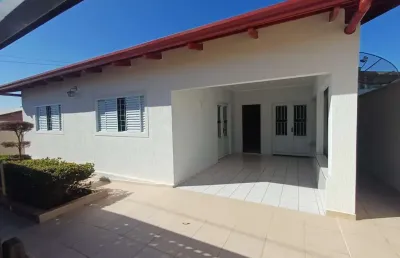 Casa 3 quartos com 2 suites em piracanjuba casa de rua com 3 quarto(s) e 4 banheiro(s) à venda, 280 por r$ 1.100.000 no setor centro fl32402