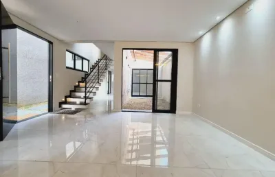 Casa com 3 quartos à venda na Rua Doutor Bley Zornig, 2055, Boqueirão, Curitiba